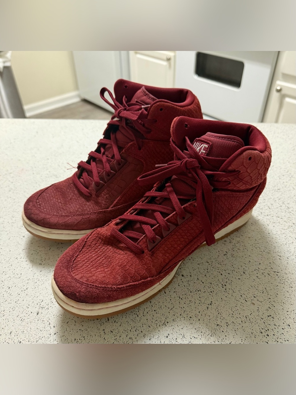 NIKE AIR PYTHON PREMIUM “RED SNAKESKIN” SIZE: 11 705066-601 2016